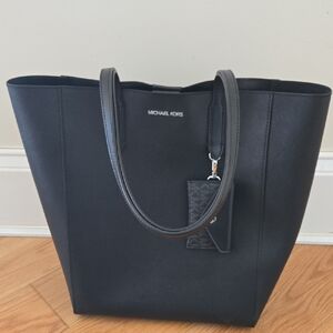 Michael Kors Black Saffiano Tote with Logo Tag